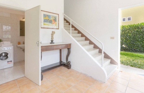 Monestirolo Apartamento | Country cottage with parking and garden