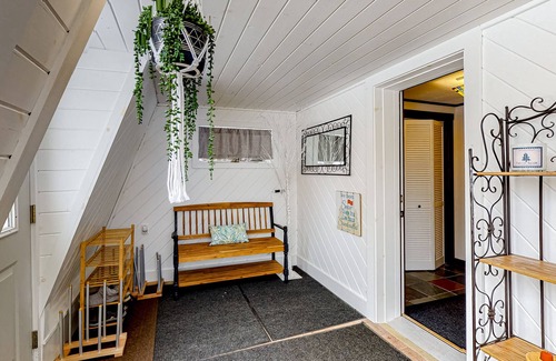 Morrisville Cabaña | Country Cottage with Deck, Sunroom/Patio, W/D, & Free WiFi - Dog-Friendly