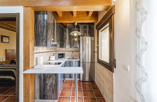 Espeja de San Marcelino Casa | Casa rural 'Rural Iglesia 3' con terraza compartida, jardín privado y balcón