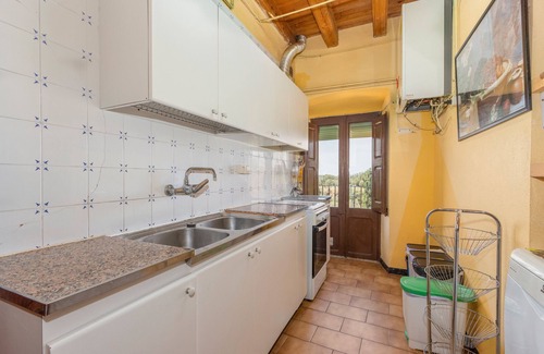 Pinell de Solsones Casa | Casa rural 'El Torrent' con vistas a la montaña, piscina privada y Wi-Fi