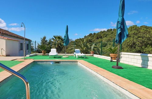 Villaviciosa de Córdoba Casa | Casa rural 'El Poleo' con vistas a la montaña, Wi-Fi y aire acondicionado