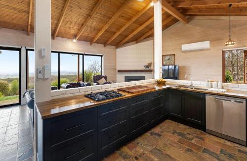 Bridge Creek Casa | Country Escape - 3BR Home with Panoramic Views