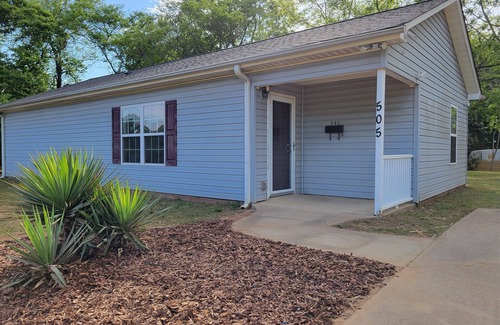 Golden Grove Casa | Country escape with AC near Greenville, SC