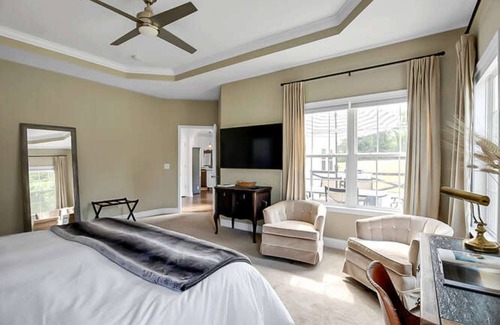 Kedron Otro | Country Farmhouse at The Waylan - Great for Groups!