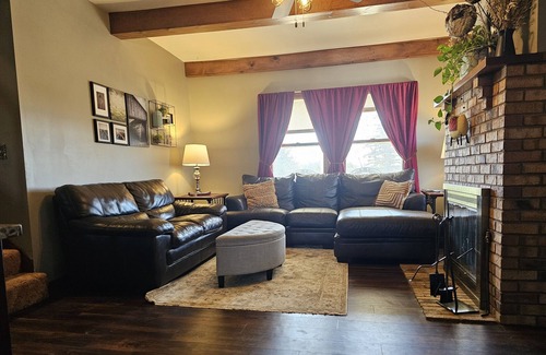Fremont Otro | Country Farmhouse Experience Near Boat Launch & ATV Trails