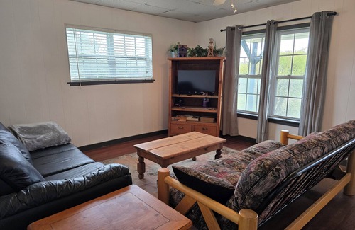 Johnson County Otro | Country farmhouse located on a horse ranch and rescue.