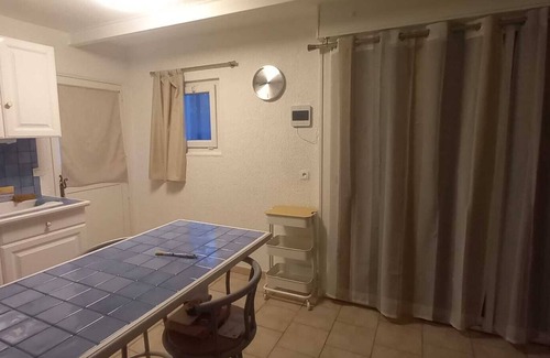 Chateauneuf-de-Gadagne Apartamento | Country apartment