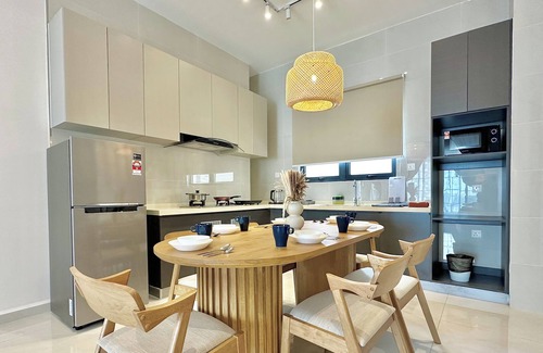 Central District Condominio | Country Garden Danga Bay Sea View Homestay by Stayrene