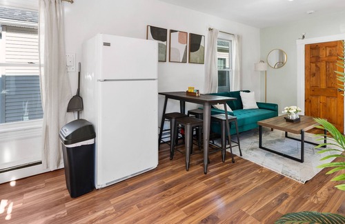Poughkeepsie Casa | Country Getaway| Free parking | Centrally Located