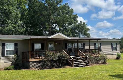 Troy Casa | Country getaway, near Troy University for family in for a visit.