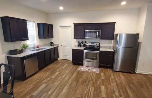 Zebulon Casa | Country getaway with Urban Amenities