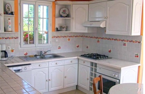 Gisay-la-Coudre Casa | Country gite with enclosed garden located 1 hour 15 from the seaside