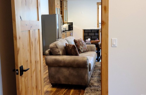 Leavenworth Cabina | Country guest cottage. Lower level, Private, quiet, minutes from Leavenworth.