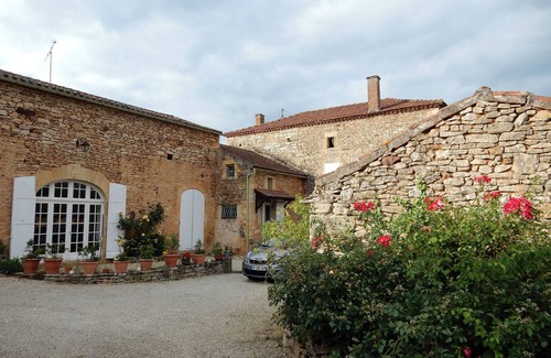 Sauveterre-la-Lemance Casa | Country house in the heart of nature