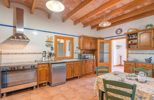Santa Maria del Cami Villa | Casa rural 'Can Mossenyer' con vistas a la montaña, piscina privada y Wi-Fi