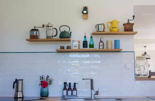 Bonneville-la-Louvet Casa | Country house in the Pays d'Auge between villages