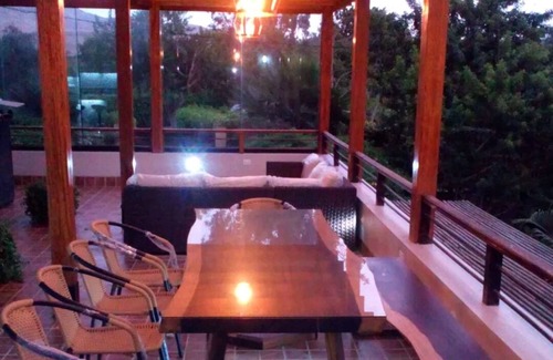 Santa Cruz de Flores Casa | Country House with Sauna, Near Asia Boulevard