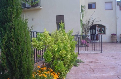 Olesa de Bonesvalls Cabaña | Casa de campo a 32 km. de Barcelona con WiFi gratis, BBQ ideal trekking