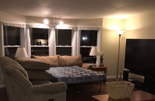 Nancy Cabaña | Country Home 75 acres near Lake Cumberland