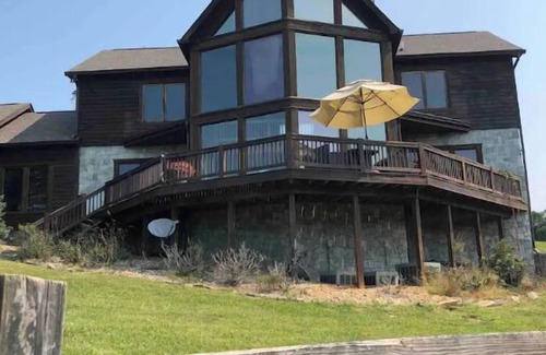 Laurel Fork Casa | Country home, Beautiful country home with horses