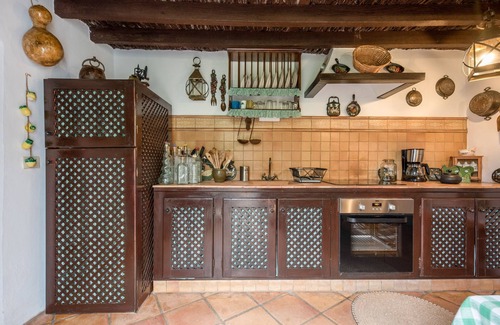 La Sabinita Villa | Casa Rural El Moral con vistas a la montaña, Wi-Fi, terraza y jardín