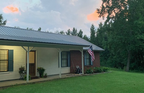 Madden Otro | Country home close to fair and casino!