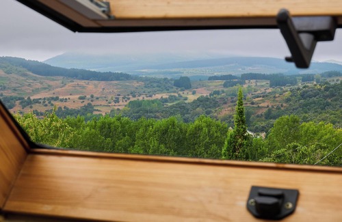 Bembibre Casa | Casa de campo 'El Sardón 3' con vistas a la montaña, Wi-Fi y aire acondicionado