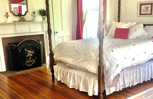 Millington Casa | Country home; hiking, biking, train, brew pub. Artist studio, lge sunny rooms
