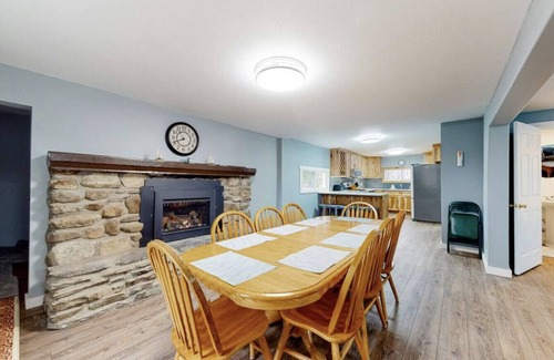 Dundee Casa | Country Home just minutes from multiple Finger Lakes!