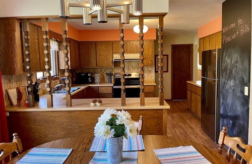 Kendall Casa | Country home with no pet fees!!