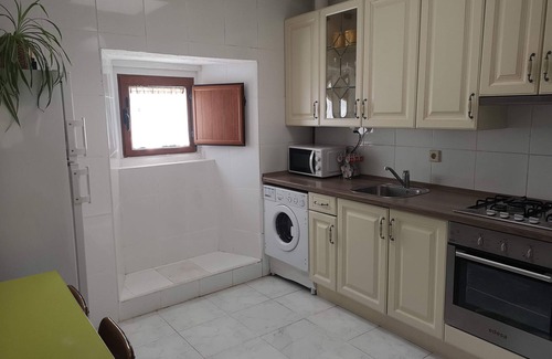 Lanciego/Lantziego Casa | Casa rural 'Ardetxal' con vistas a la montaña y jardín privado