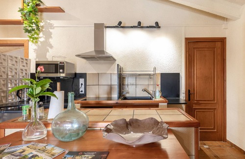 San Martin Sarroca Cabaña | Casita de campo 'Casa Rural Amb Piscina I Jardí' con piscina privada, Wi-Fi y aire acondicionado