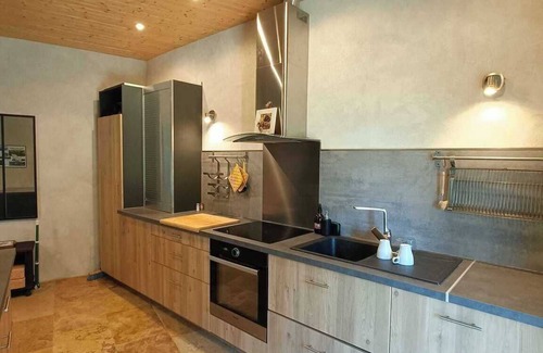 Auriac-du-Perigord Villa | Casa rural 'Domaine De La Salamandre' con terraza y jardín privados
