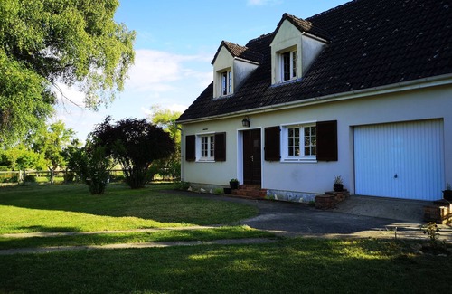 La Selle-en-Hermoy Casa | Country house near Paris