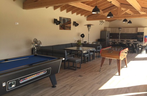 Avignon Casa | CASA DE CAMPO A 2 PASOS DE LA CIUDAD