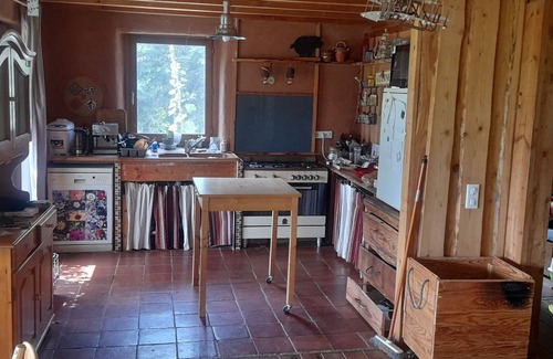 Murat-sur-Vebre Casa | Country house "Au pied du Puech". Large plot, terrace and space!