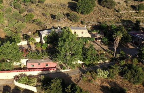Kato Simi Casa | Casa rural 'Akros Oreon Apartamento Voliares' con vistas a la montaña, terraza privada y Wi-Fi