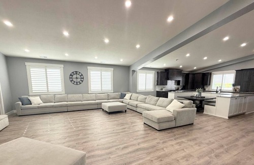 Box Elder County Casa | Country House and Utah Gathering Place