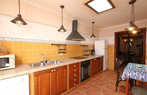 Porreres Villa | Casa rural 'Antonio' con piscina privada, Wi-Fi y aire acondicionado