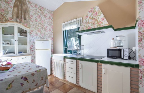 Catasol Casa | Casa rural 'Apartamento La Calleja' con terraza compartida, jardín compartido y Wi-Fi