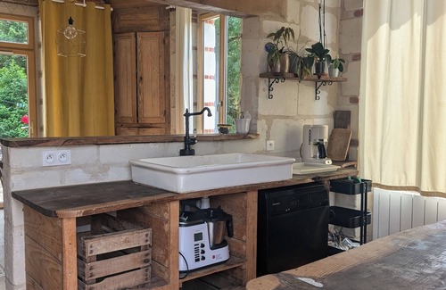 Pontigne Casa | Country house by a stream