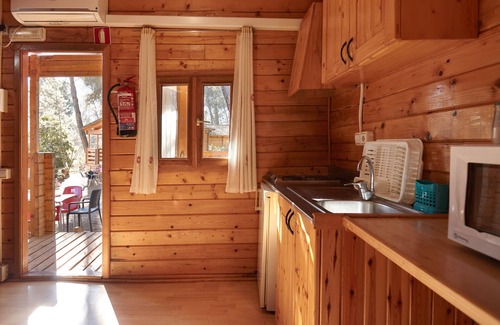 Hornos Casa | Casa rural 'Cabaña De Madera 3' con vistas a la montaña, piscina compartida y aire acondicionado