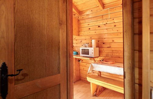 Hornos Casa | Casa rural 'Cabaña De Madera 3' con vistas a la montaña, piscina compartida y aire acondicionado