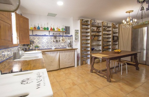 Rubio Casa | Casa rural 'Caelus Masia Boutique' con vistas a la montaña, Wi-Fi y aire acondicionado