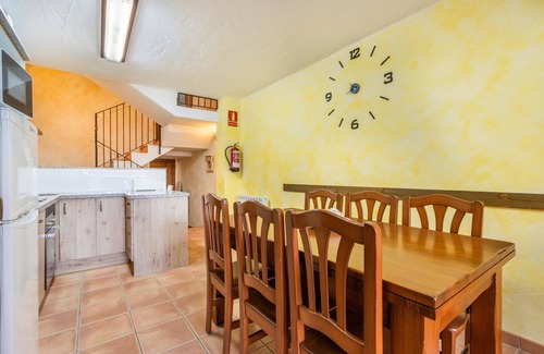 Osso de Sio Casa | Casa rural 'Cal Emilia' con terraza privada, Wi-Fi y aire acondicionado