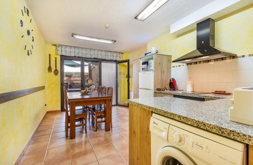 Osso de Sio Casa | Casa rural 'Cal Emilia' con terraza privada, Wi-Fi y aire acondicionado