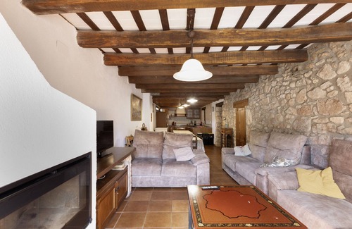 Mura Casa | Casa rural 'Cal Vidal' con vistas a la montaña, Wi-Fi y aire acondicionado