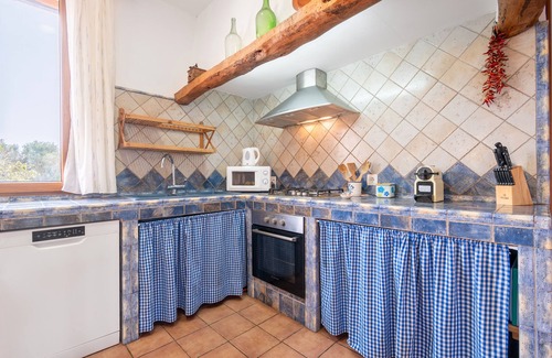 Campos Villa | Casa rural 'Can Mayol' con vistas a la montaña, Wi-Fi y aire acondicionado