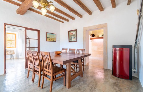 Felanitx Villa | Casa rural 'Can Menut' con vistas a la montaña, Wi-Fi y aire acondicionado