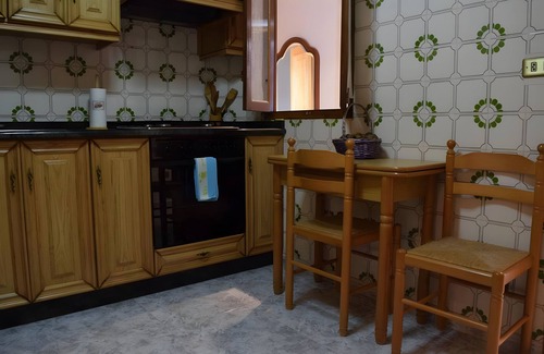 Requias Casa | Casa rural 'Casa Chuca' con vistas al lago y Wi-Fi